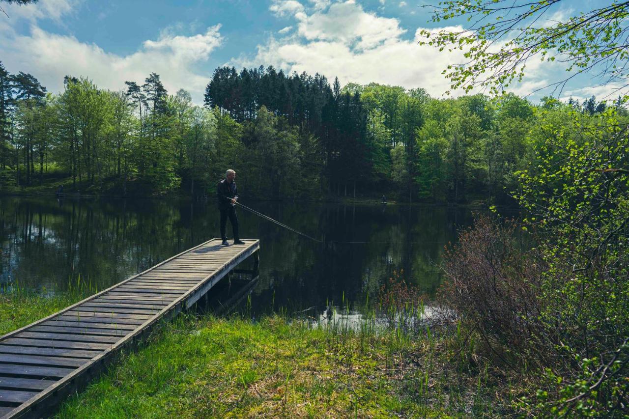 Nature Shelter Hotel Åsljunga Kültér fotó